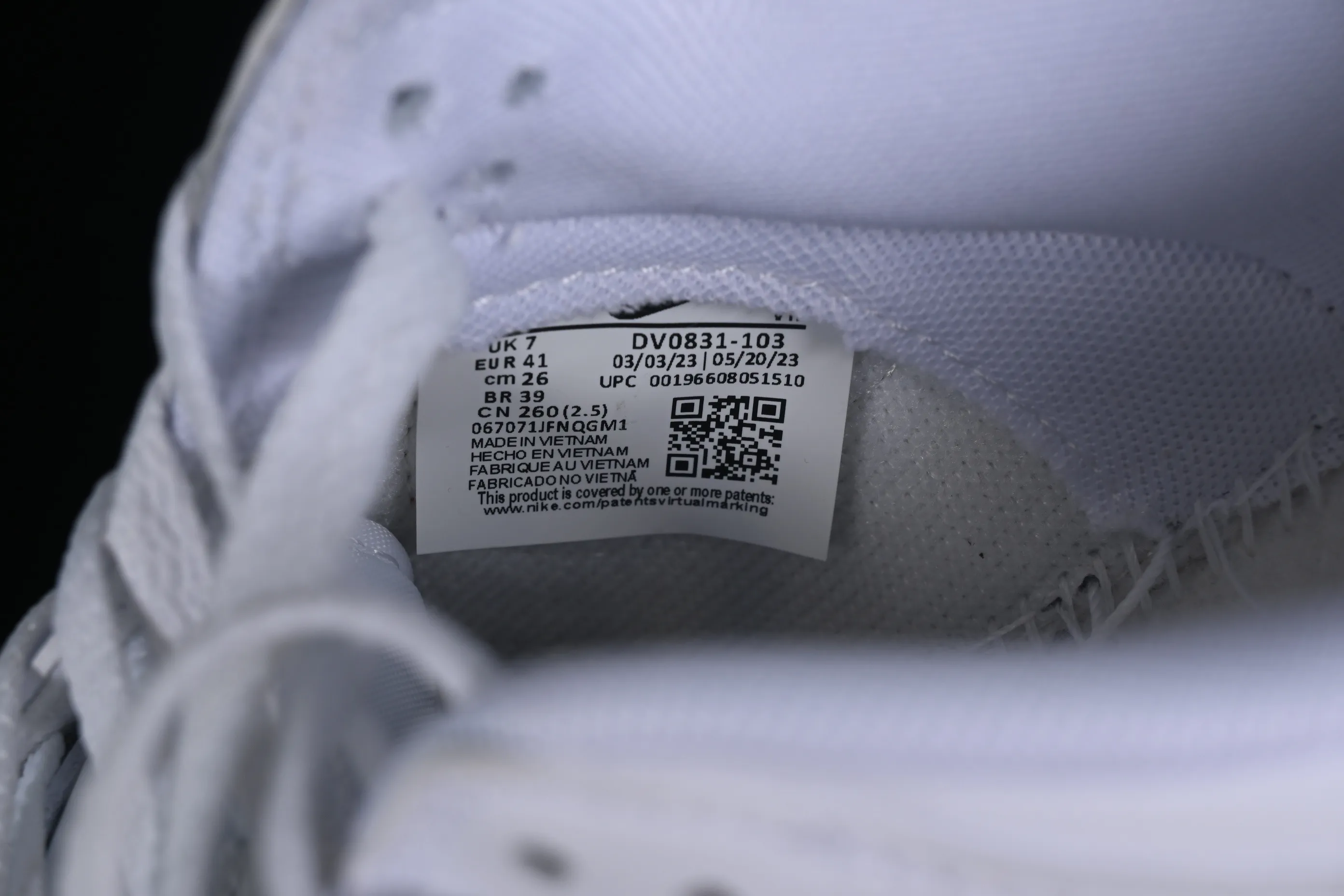 All categories Nk SB Dunk series Nk SB Dunk Low low-top sneakers Nk SB Dunk Low white and orange color low-top casual sports skateboard shoes DV0831-103